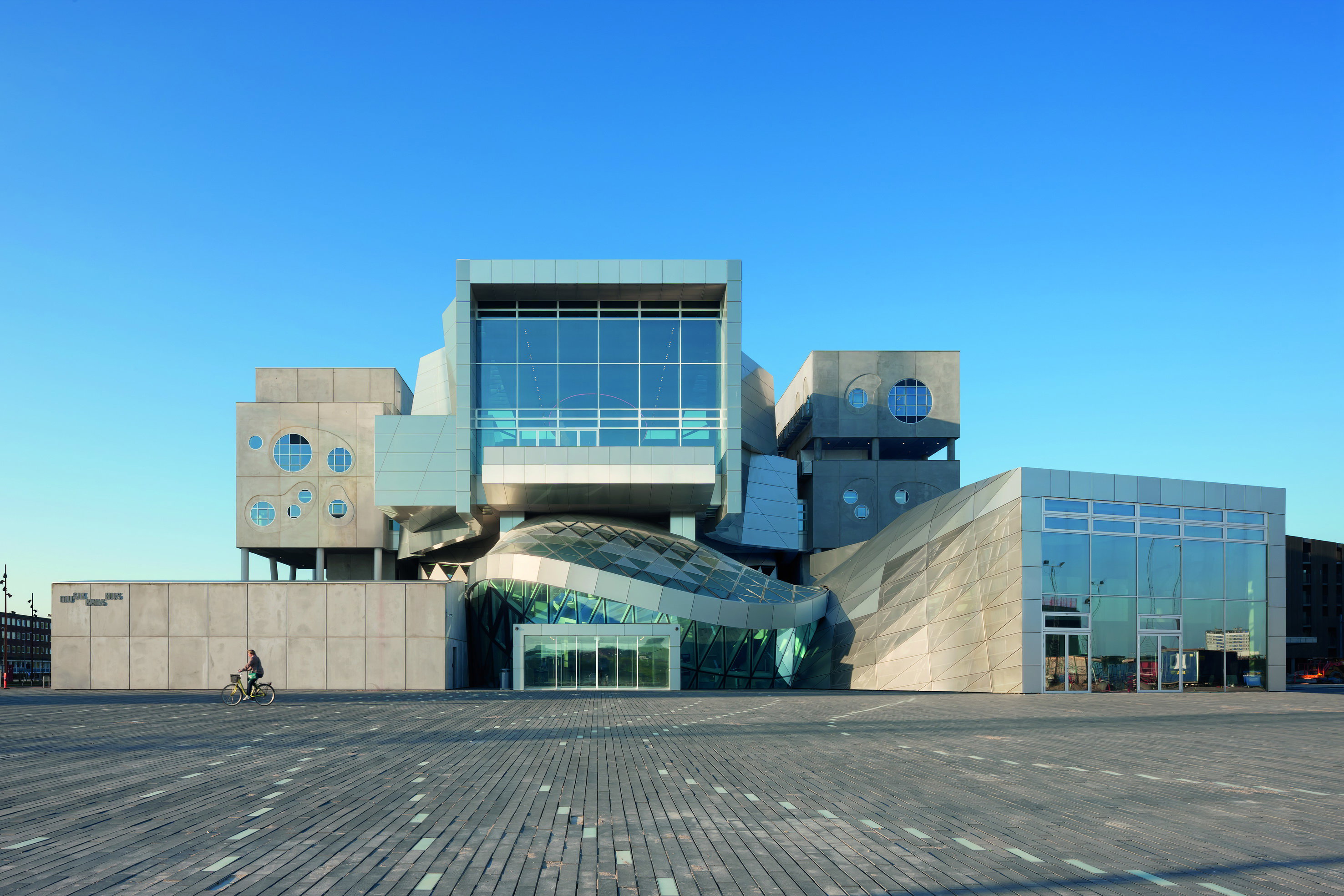 The Contours of Sound: 7 Expressionist Music Spaces Around the