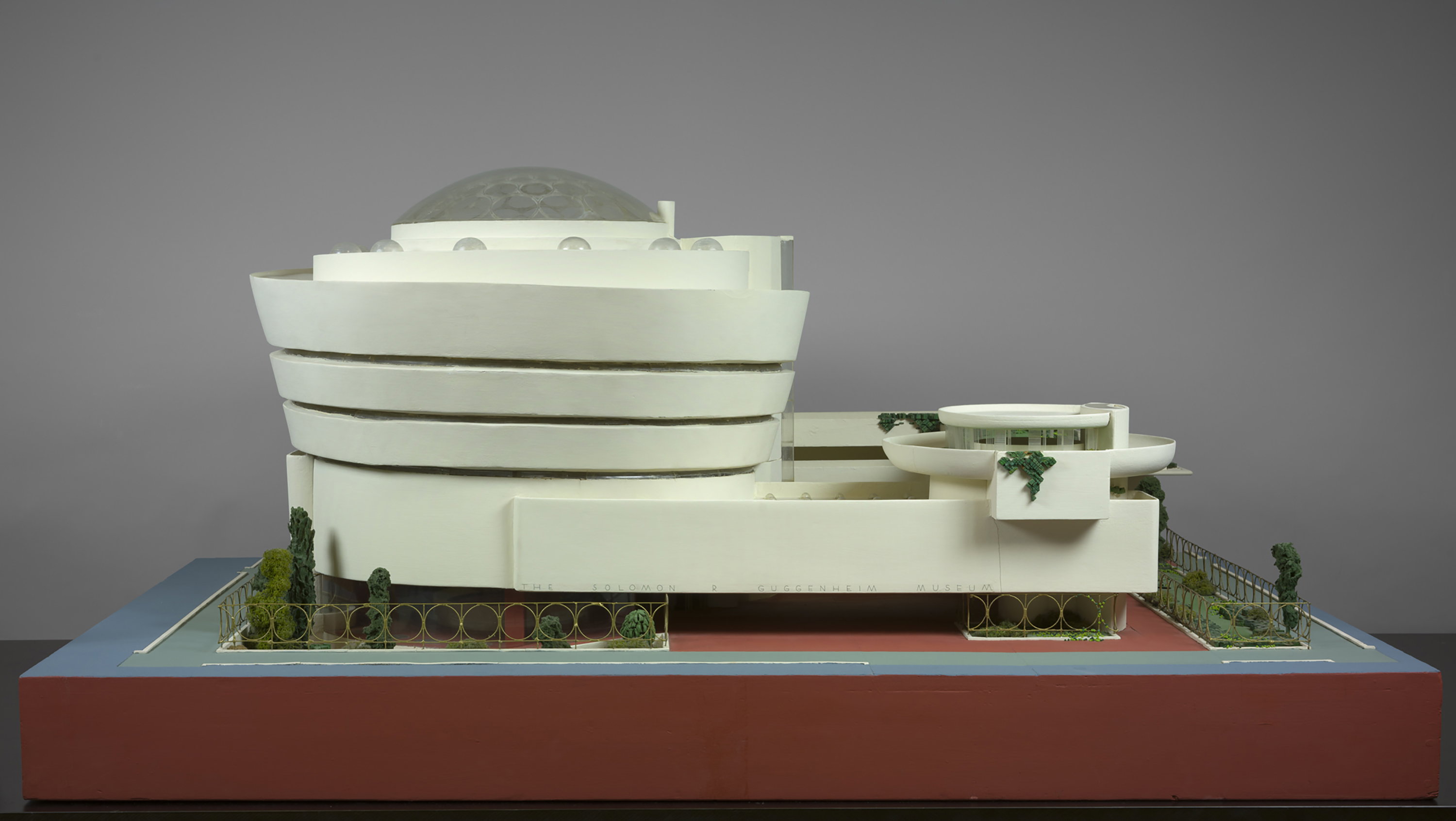アート・デザイン・音楽 FRANK LLOYD WRIGHT IN HIS RENDERINGS Crafting History: 15 Exquisite Drawings and Models by Frank Lloyd