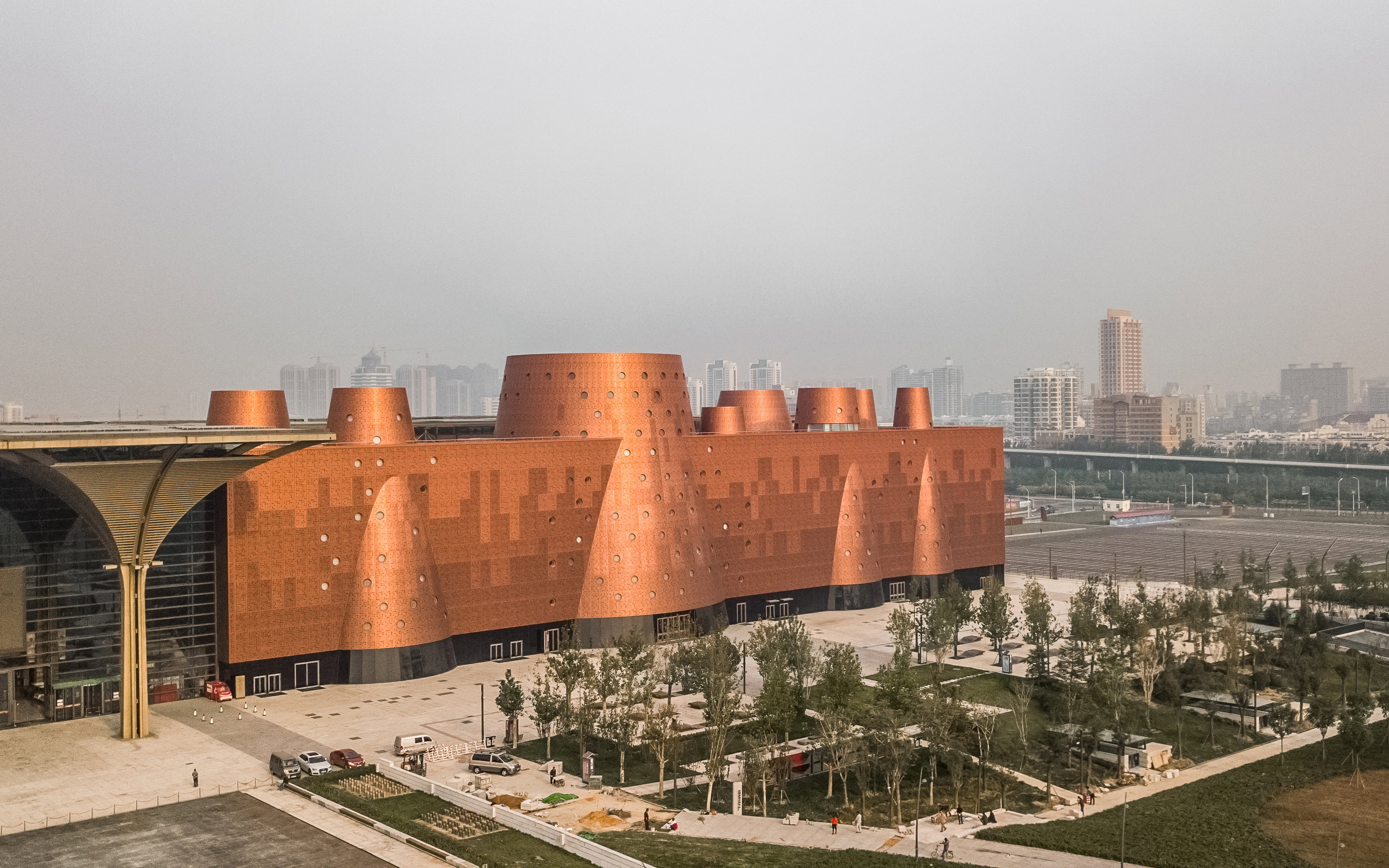 Go to Bernard Tschumi Architects