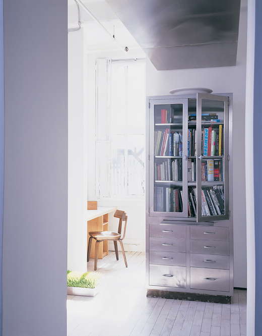 MO'R Office